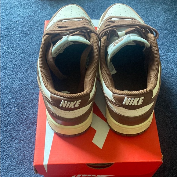 Women’s Nike Brown and White Sneakers with Leather Vintage sole - Picture 4 of 4